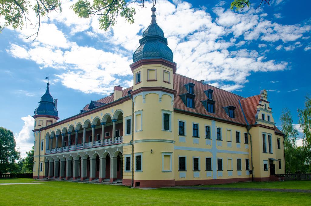 Palac Krobielowice Kąty Wrocławskie Exterior foto